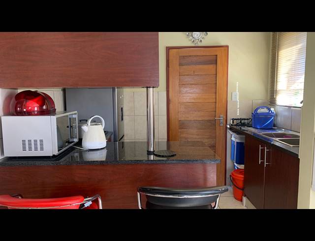 2 BEDROOM HOUSE RENTED IN KOSMOSDAL